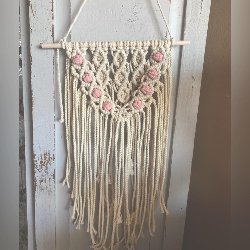 Macrame wall hanging